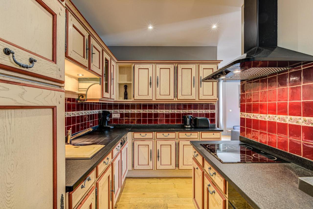 Apartment President - Alpes Travel - Central Chamonix - Sleeps 12 ภายนอก รูปภาพ