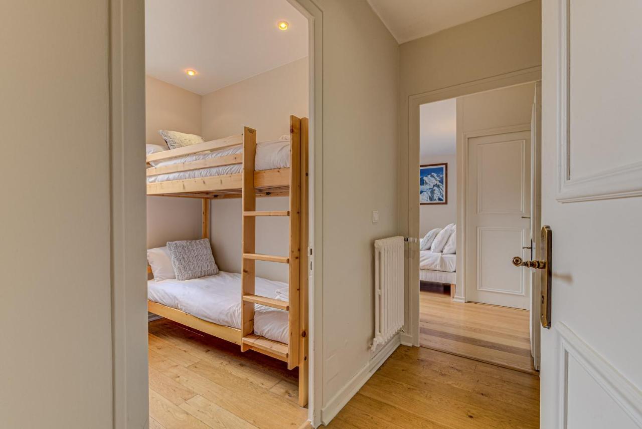 Apartment President - Alpes Travel - Central Chamonix - Sleeps 12 ภายนอก รูปภาพ