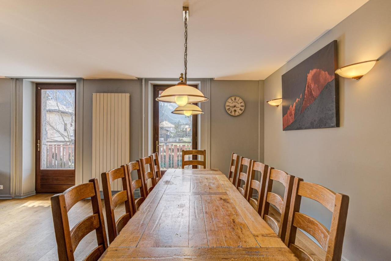 Apartment President - Alpes Travel - Central Chamonix - Sleeps 12 ภายนอก รูปภาพ